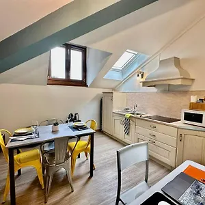 Apartment 63 Passi Dal In Centro By Revenue House, Como
